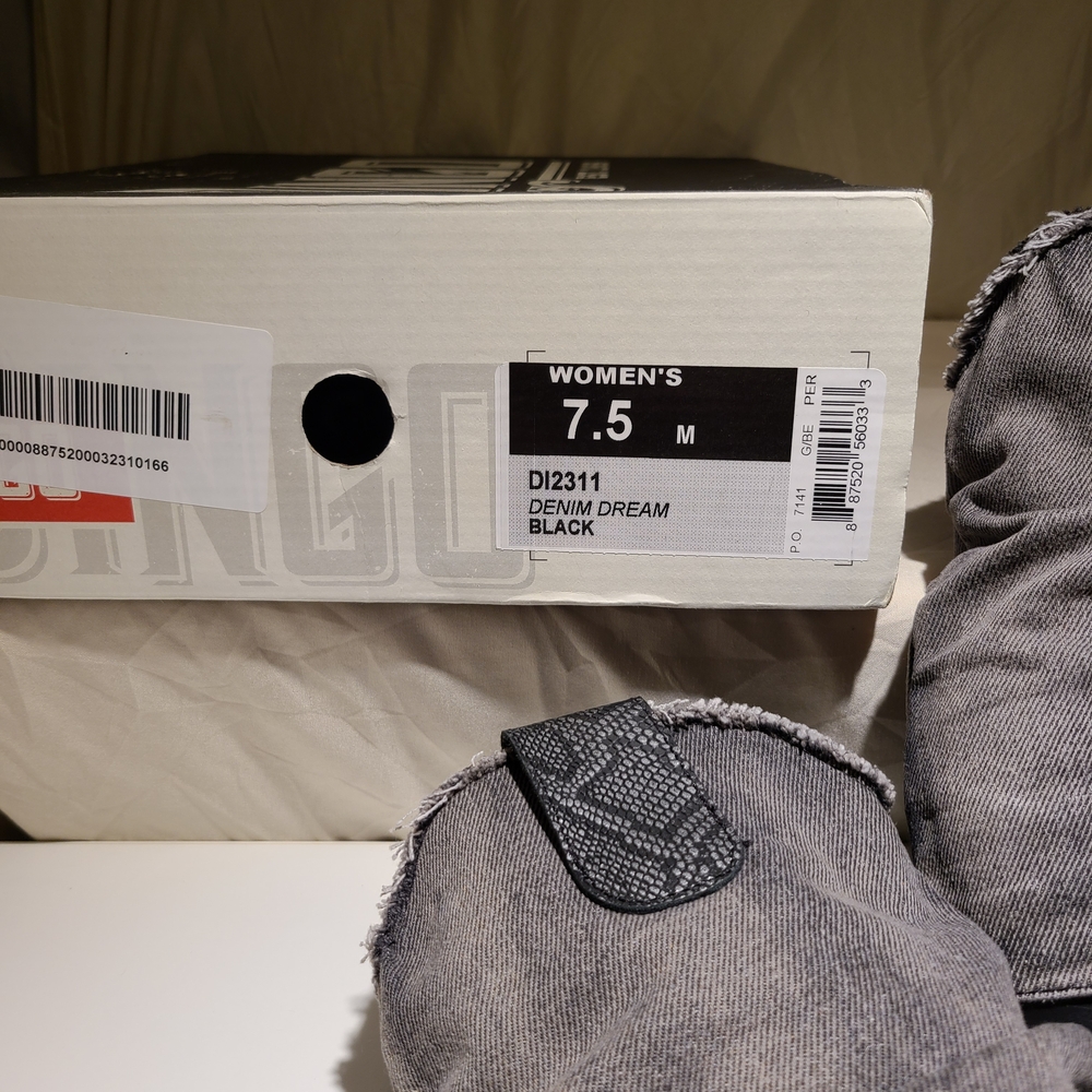 Dingo Gray Slouchy Western Ankle Boots - Picture 4 of 4